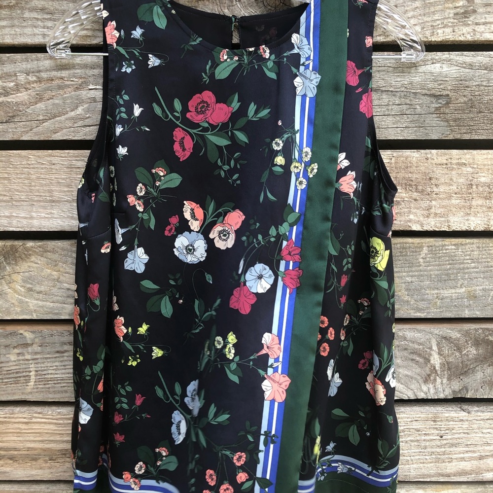 Ann Taylor Floral Sleeveless Top